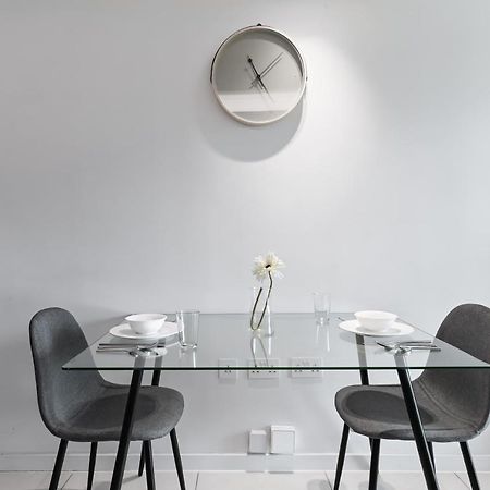 Khayat Homes - The Curve - One Bed Londres Extérieur photo