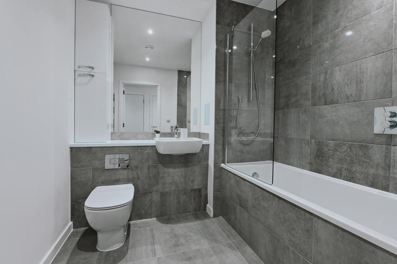 Khayat Homes - The Curve - One Bed Londres Extérieur photo