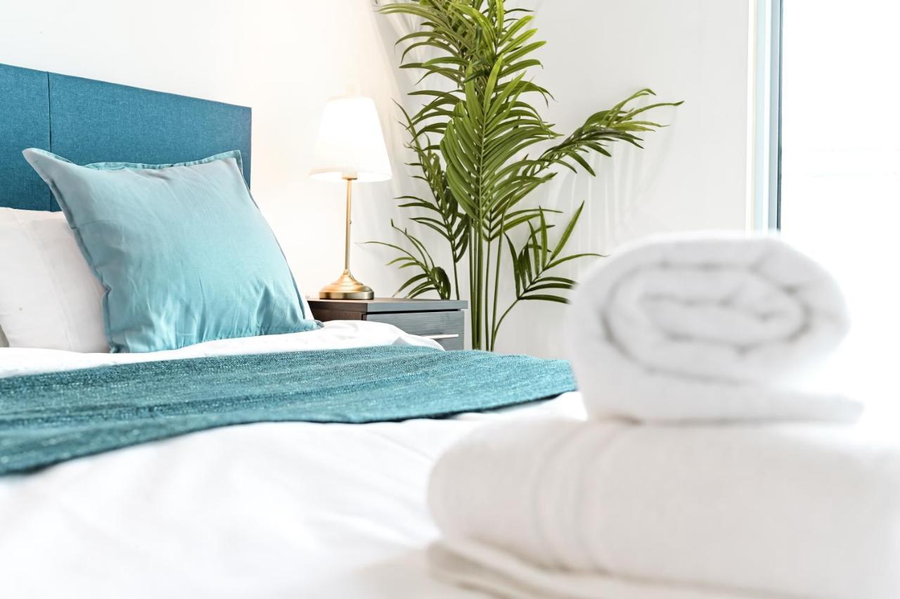 Khayat Homes - The Curve - One Bed Londres Extérieur photo